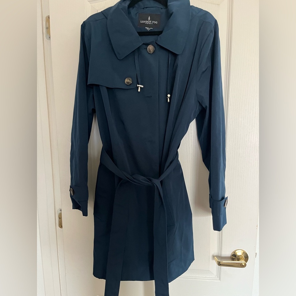 London Fog blue jacket.  Button down. Tie around the waist.  XL